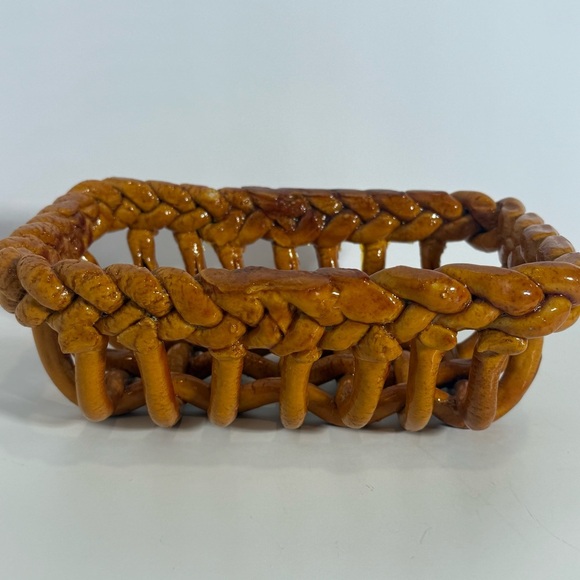 Unique Basket Weave Bread Basket Bowl Brown Beige Realistic - Picture 7 of 12